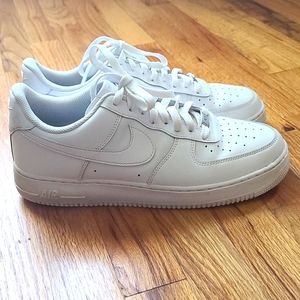 NIKE Airforce One 👟